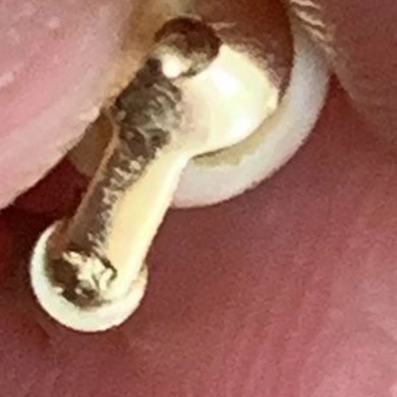 14k single earring. Firm - Picture 9 of 9